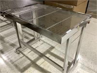 Stainless steel rod desk