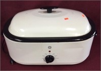 GE Electric Roaster With 3 Individual Serving Pans