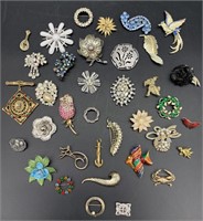 Large Lot of Brooches / Pins Some Signed