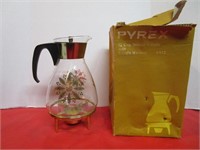 VINTAGE PYREX DELUXE CARAFE WITH CANDLE WARMER