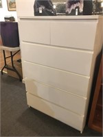 Modern White 5 Drawer Dresser