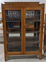 Antique Tiger Oak Leaded Glass Display Cabinet/