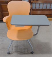 Haskell mobile classroom seating, peach