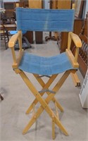 Folding high director's chair. 29"x22" denim