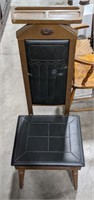 Men'&6Velvet chair, wooden, upholstered with