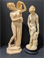 Lot of two composite statues. The Venus Callipyge