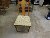 DINNING ROOM CHAIR W/UPHOLSTERED SEAT