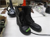 PAIR OF LEATHER MILITARY BOOTS