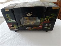 Oriental music jewelry box w/contents (shows
