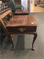 Queen Anne Style Mahogany End Table