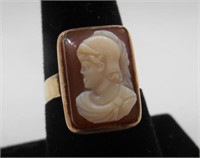 ANTIQUE 10KT GOLD CAMEO SARDONYX TROJAN HEAD RING