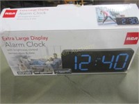 RCA Extra large display alarm clock