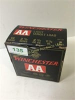 Winchester 12 gauge 2 3/4", light load, 19 shells