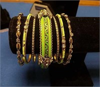 7 Fashion Bracelets Green Combo
