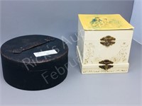 2- collar boxes w/ collars & clips