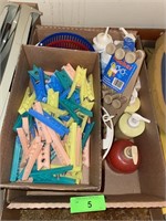 ASST. CLOTHES PINS, SOAP DISPENSERS, ETC