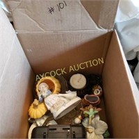 Box lot (small radio, candle holders, figurines,