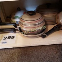 Set of matching pots & pans & decorative baking