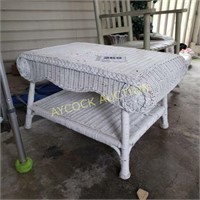 White wicker end table