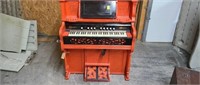 Crown Organ, Geo P. Bent, Mfg Chicago USA, Vintage