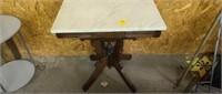 Walnut table with marble top, Antique, Ornate