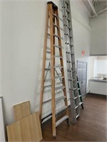 Husky 12 Ft. Ladder