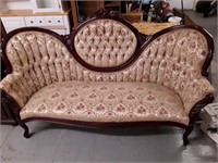 VICTORIAN ROSEWOOD PARLOR SOFA - GREAT SHAPE