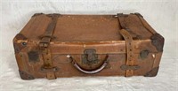 Antique leather luggage case