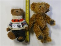 Pair of Gen-yoo-wine Boyds Bears