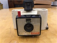 Polaroid Swinger Model 20