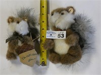 (2) Boyds Gen-yoo-wine Squirrels