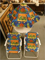 Childs Frog Pattern Table & Folding Chairs