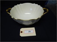 LENOX SCALLOPED FOOTED SOUP TUREEN
