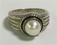 Sterling Silver Ring With Pearl