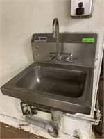Wal Mount Hand Sink
