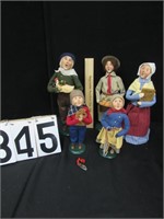 Group of 5 Carolers