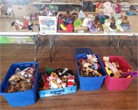 Very Large Collection of "ty" Beanie Babies