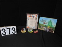 Group of Wizard of Oz items