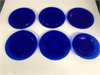 Lot of 5 cobalt blue dinner plates and 1 soup