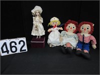 4 dolls