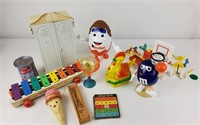 Jouets vintages dont xylophone Fisher-Price