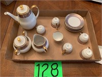 Tea Set (Chipped)