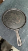 11” lodge cast iron pan