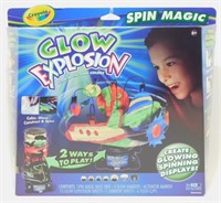 * Crayola Glow Explosion Kit for Creating Glowing
