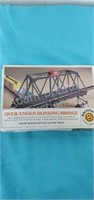 Bachmann HO Over/Under Blinking Bridge #46-1222