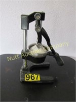 Heavy duty commerical citrus press