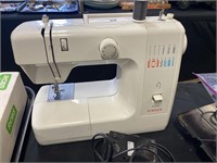 Singer 1019 Sewing Machine.