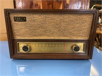 Vintage Zenith Am/Fm Radio.