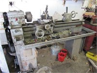 Clausing 4914 Lathe