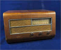 Delmar Vintage tube tabletop Radio